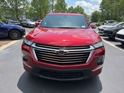 Used 2023 Chevrolet Traverse High Country AWD/4WD image 5