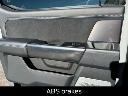 New 2026 Ford F250 Platinum image 17