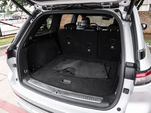 Used 2022 Jeep Grand Cherokee Overland w/ Luxury Tech Group IV AWD/4WD image 69