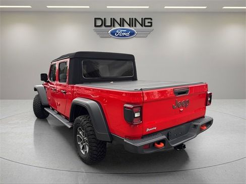 Used 2024 Jeep Gladiator Mojave w/ Technology Group image 2