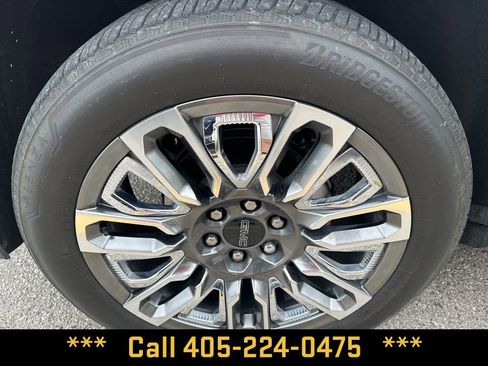 Used 2024 GMC Yukon XL Denali Ultimate AWD/4WD image 14