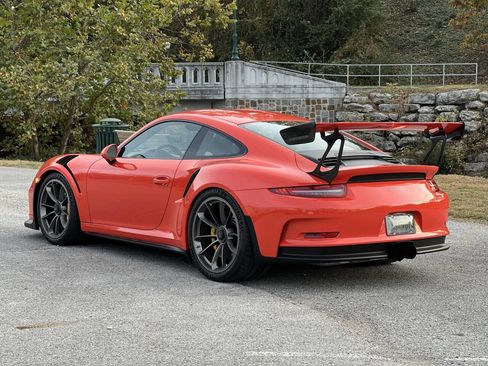 Used 2016 Porsche 911 GT3 RS image 4