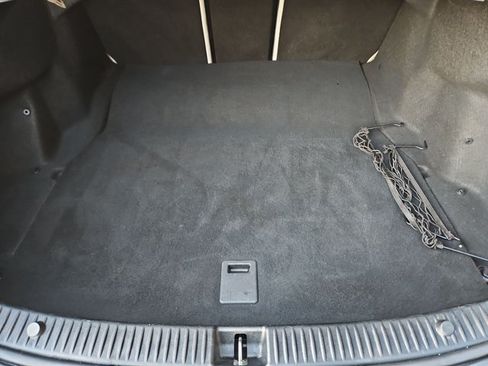 Used 2018 Mercedes-Benz C 300 Sedan image 6