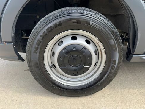 Used 2018 Ford Transit 350 XL RWD image 18