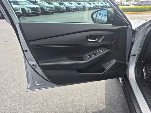 Used 2024 Honda Accord Sport image 10