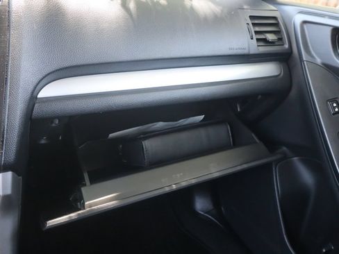 Used 2015 Subaru Forester 2.5i Limited AWD/4WD image 39