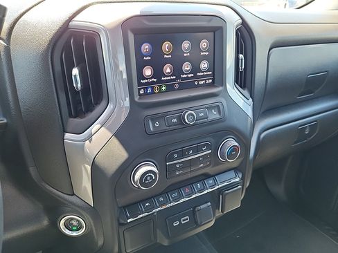 Certified 2022 Chevrolet Silverado 1500 Custom image 19