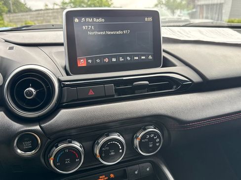 Used 2017 MAZDA MX-5 Miata RF Grand Touring RWD image 18