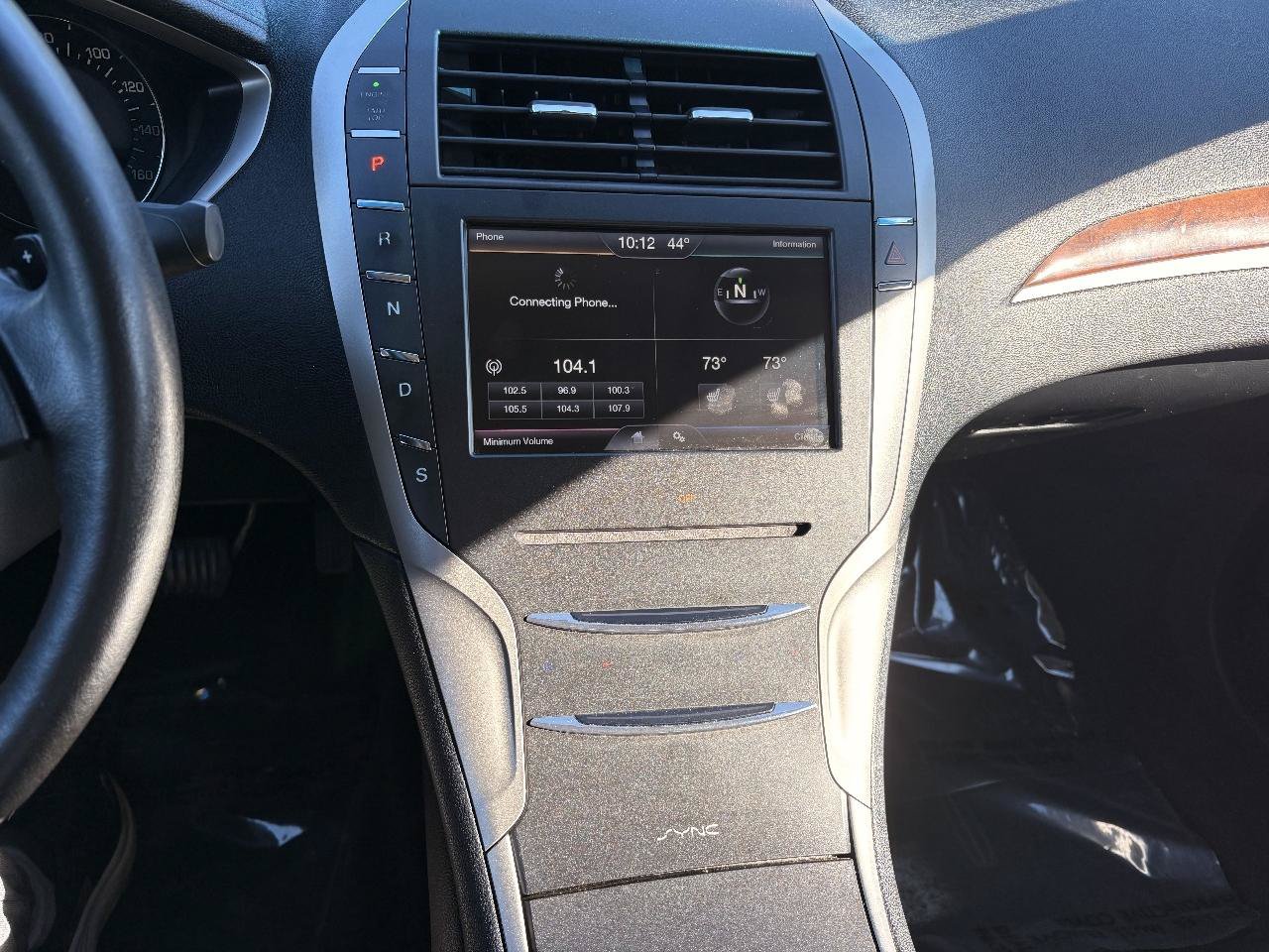 Used 2016 Lincoln MKZ AWD image 16