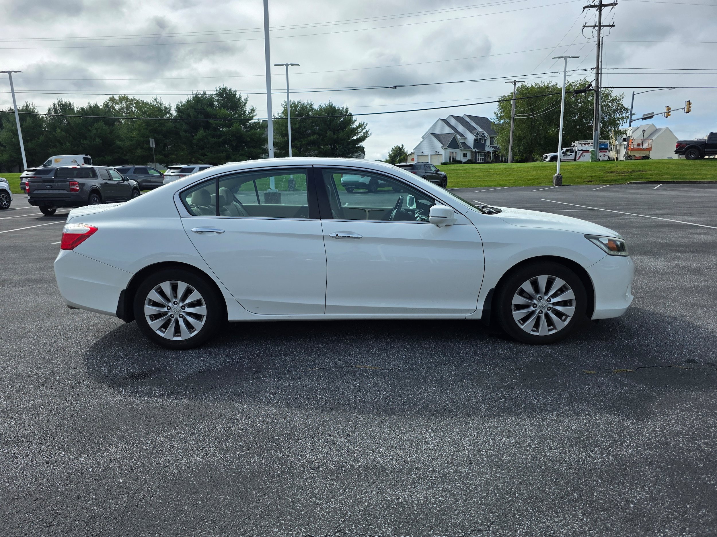 Used 2015 Honda Accord EX-L image 6