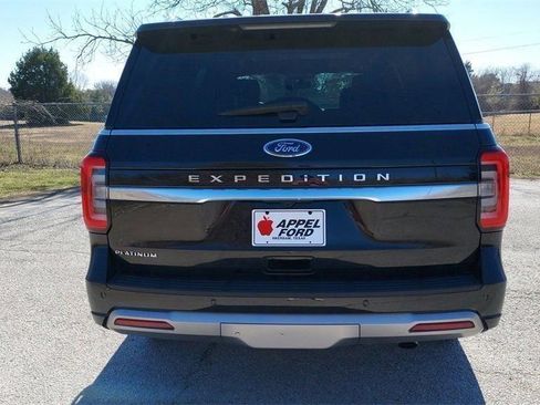 Certified 2022 Ford Expedition Platinum image 4