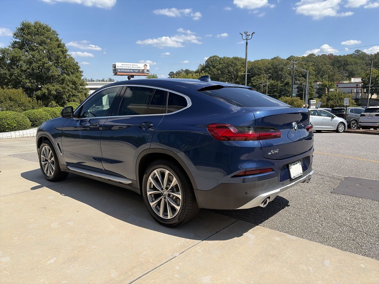 Used 2019 BMW X4 xDrive30i w/ Driving Assistance Package AWD/4WD image 6