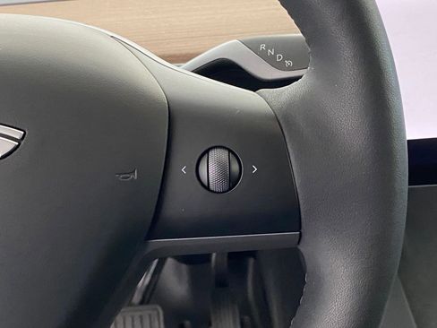 Used 2023 Tesla Model Y Long Range image 29