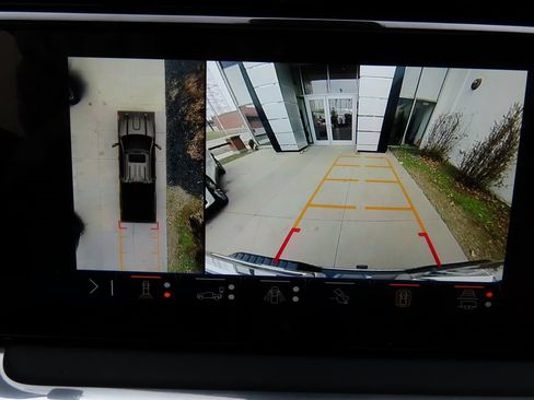 Used 2024 GMC Sierra 2500 Denali Ultimate image 27