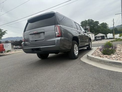 Used 2020 GMC Yukon XL SLT image 4