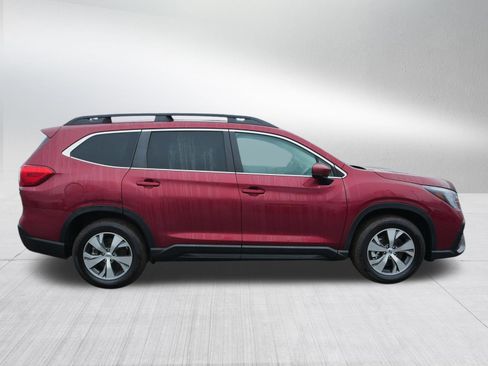 Used 2024 Subaru Ascent Premium w/ Convenience Package image 8
