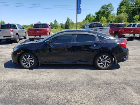 Used 2017 Honda Civic EX image 4