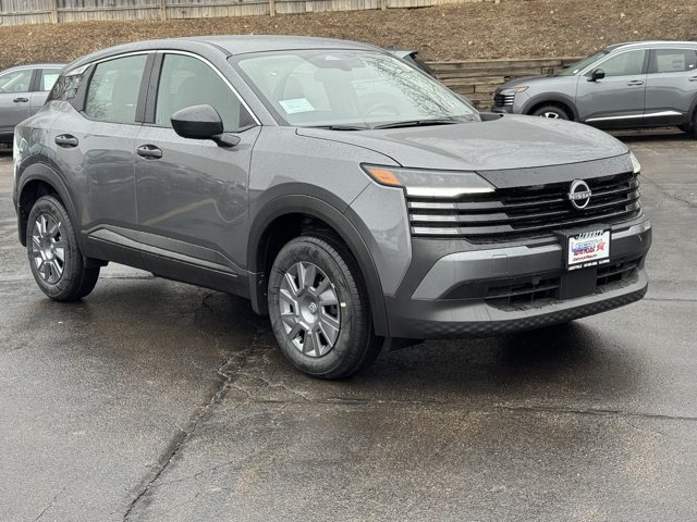 Used 2026 Nissan Kicks S FWD image 2