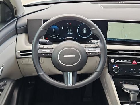 Used 2025 Hyundai Tucson SEL FWD image 26