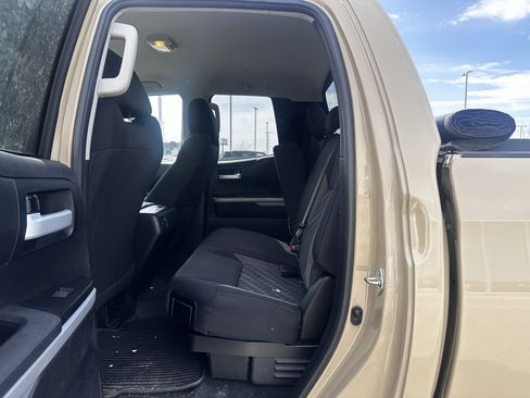 Used 2019 Toyota Tundra SR5 w/ SR5 Upgrade Package AWD/4WD image 8