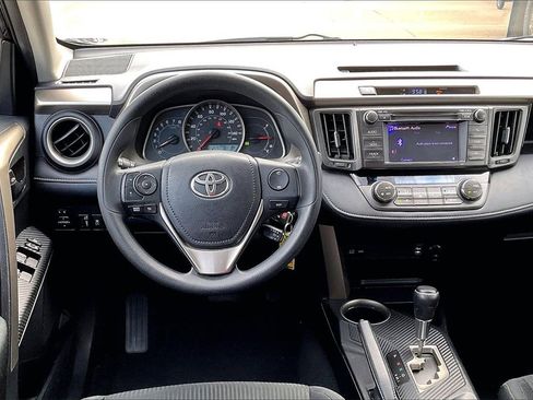 Used 2013 Toyota RAV4 XLE image 5