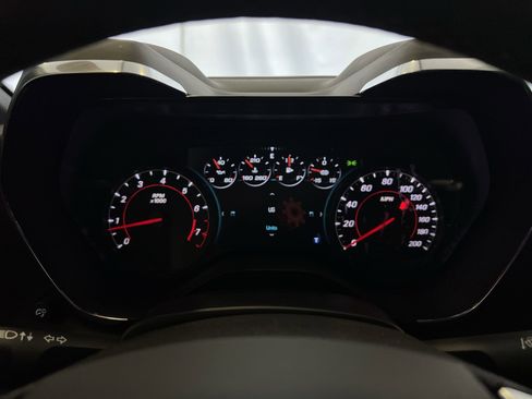 Used 2018 Chevrolet Camaro ZL1 image 19