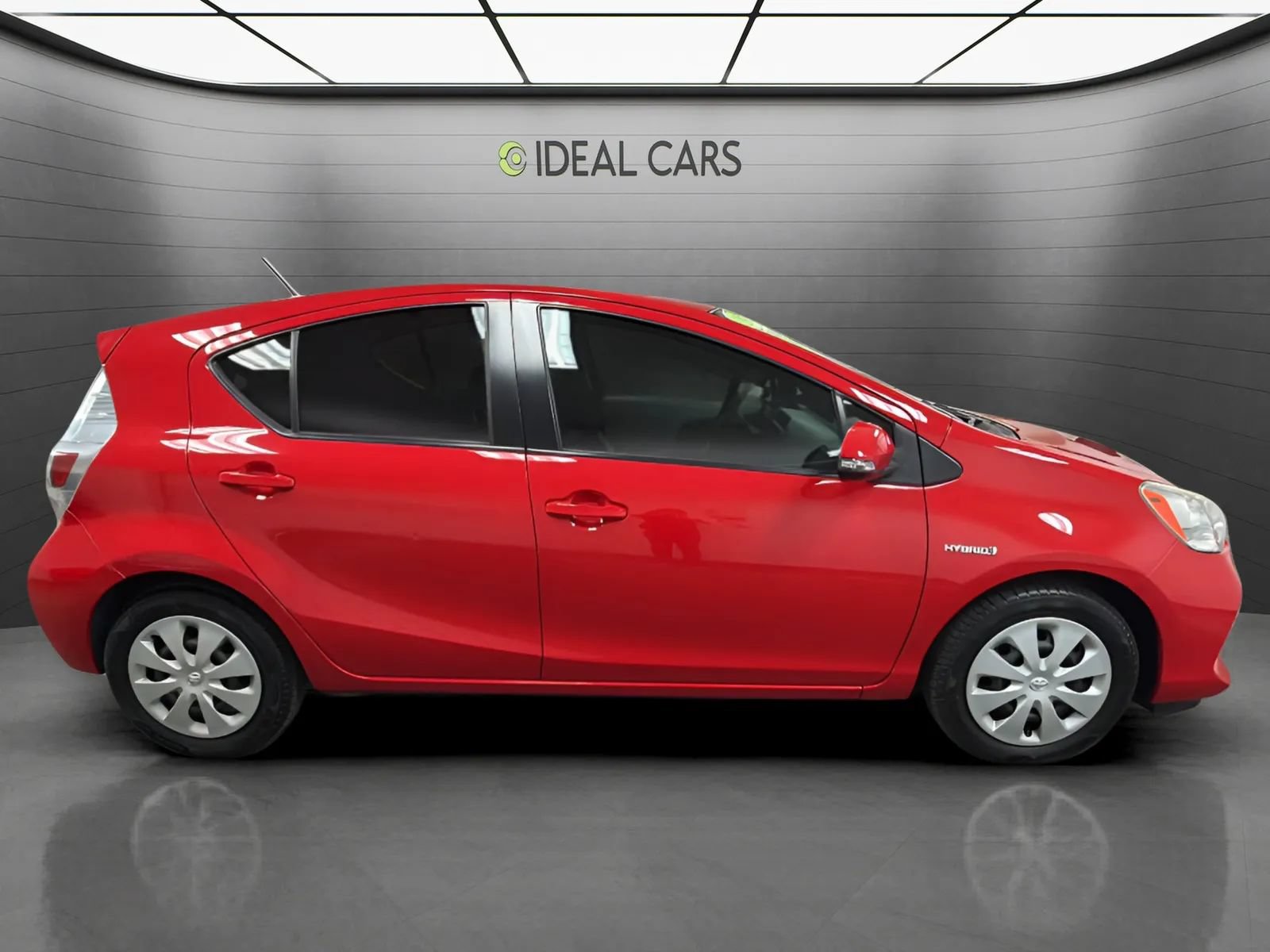 Used 2012 Toyota Prius C Two FWD image 4