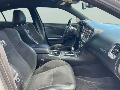 Used 2019 Dodge Charger Scat Pack w/ Plus Group RWD image 12