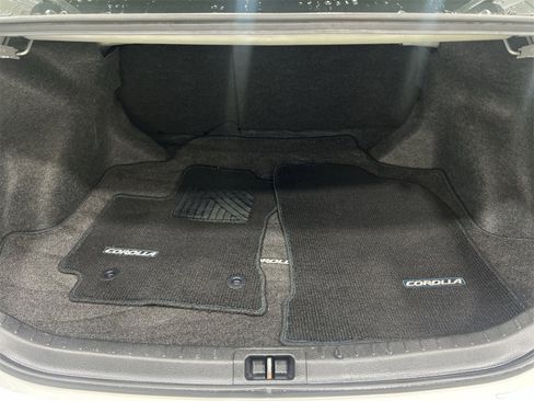 Used 2016 Toyota Corolla S image 23