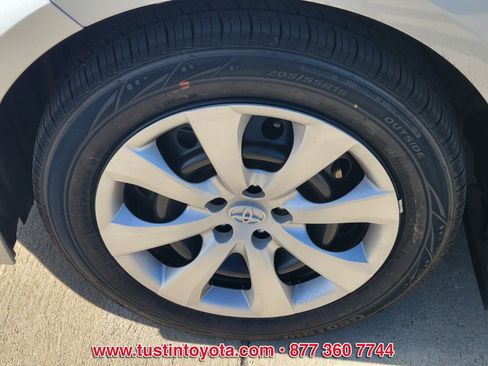 Certified 2022 Toyota Corolla LE image 8