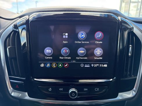 Used 2021 Chevrolet Traverse RS image 24