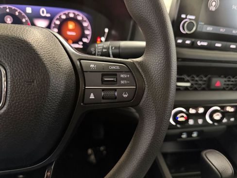 Used 2025 Honda Accord SE image 31