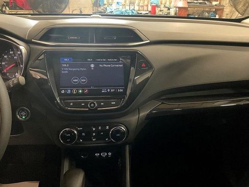 Used 2023 Chevrolet TrailBlazer LT w/ Convenience Package image 5