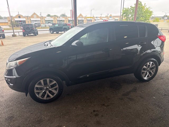 Used 2016 Kia Sportage LX FWD image 2