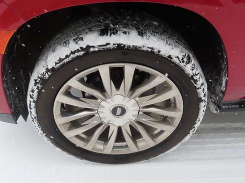 Used 2021 Cadillac Escalade ESV Premium Luxury w/ Driver Assist Tech Package image 18