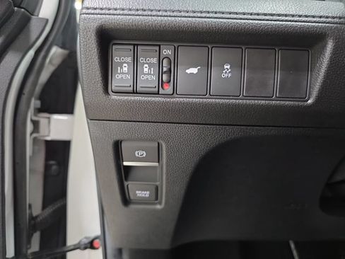 Used 2025 Honda Odyssey EX-L image 24