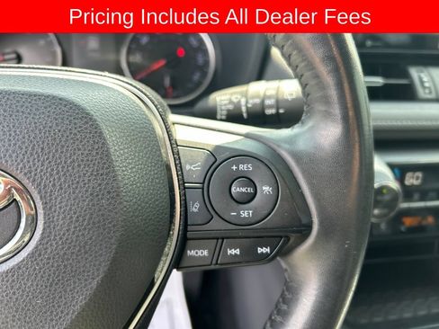 Used 2019 Toyota RAV4 XLE Premium w/ Cold Weather Package AWD/4WD image 9