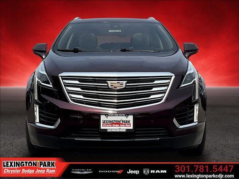 Used 2018 Cadillac XT5 Premium Luxury FWD image 2