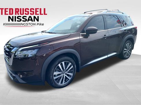 Used 2022 Nissan Pathfinder Platinum w/ Lighting Package (N92) AWD/4WD image 1