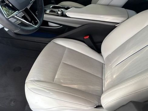 Certified 2024 Cadillac Lyriq Luxury RWD image 9