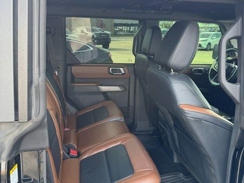 Used 2022 Ford Bronco Outer Banks image 16