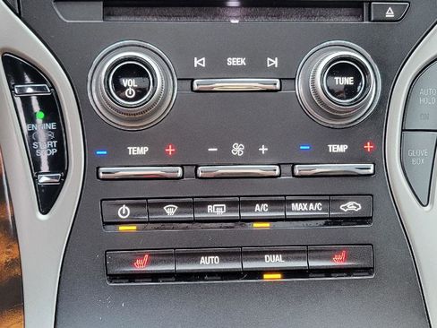 Used 2016 Lincoln MKX Select w/ Select Plus Package image 16