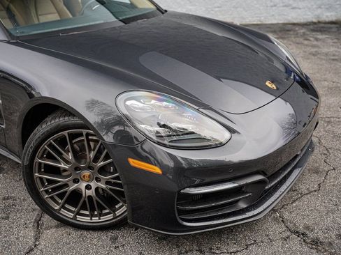 Used 2022 Porsche Panamera Platinum Edition image 7