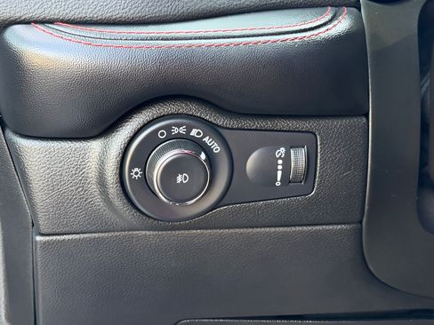 Used 2023 Dodge Durango GT AWD/4WD image 42