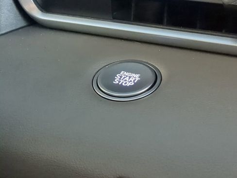 Used 2025 Hyundai Elantra Sport image 25