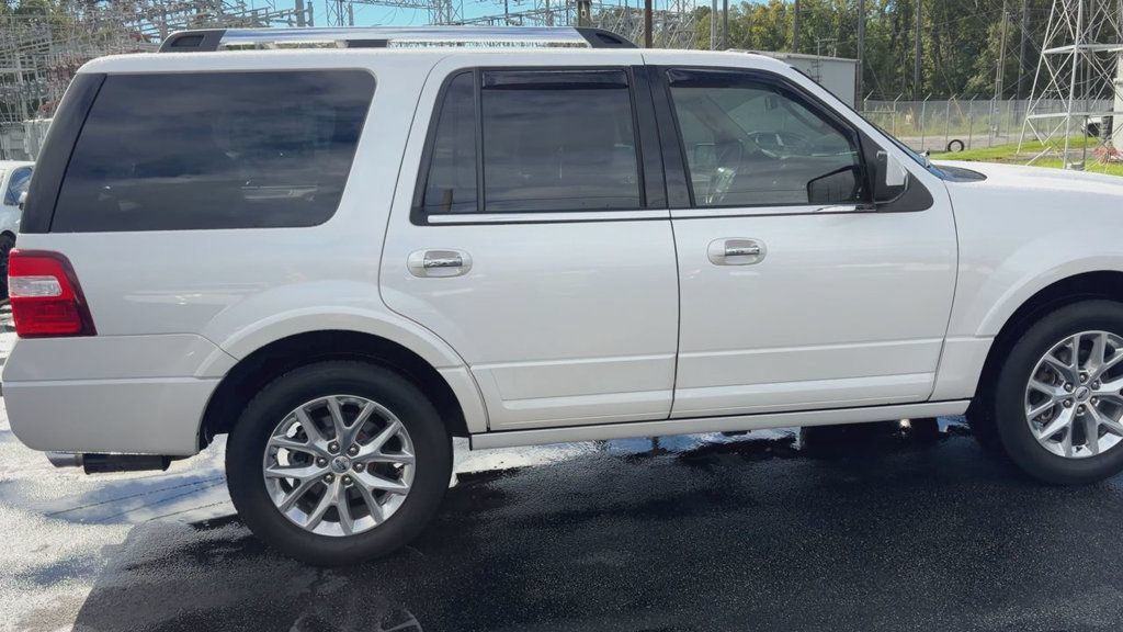 Used 2017 Ford Expedition Limited w/ Equipment Group 301A RWD image 9