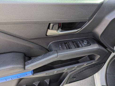 Used 2024 Toyota Tacoma TRD Sport image 14