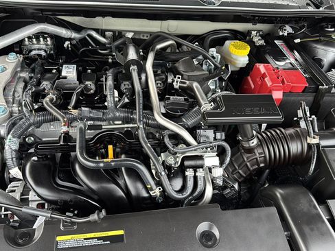 Used 2024 Nissan Sentra SR w/ SR Premium Package image 31