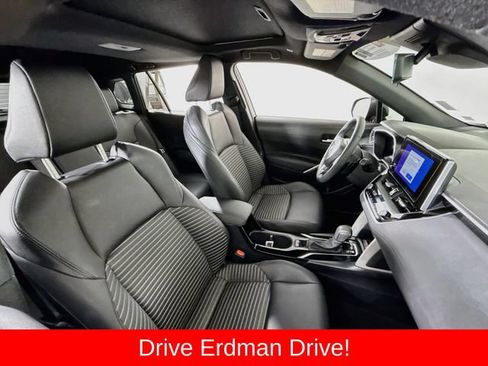 Used 2024 Toyota Corolla Cross AWD Hybrid w/ Convenience Package image 24