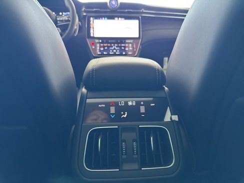 New 2025 Maserati Grecale Modena image 13